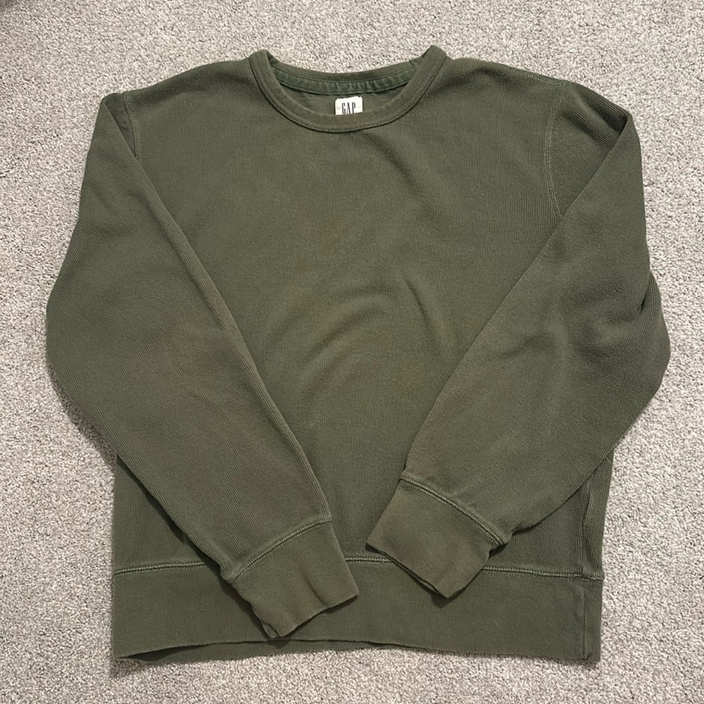 Gap crewneck, size medium.
